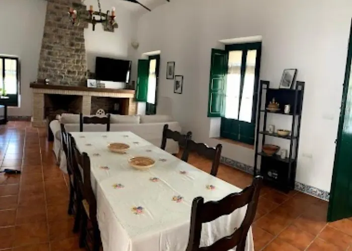 Los Alcores , Disfruta De La Naturaleza !
